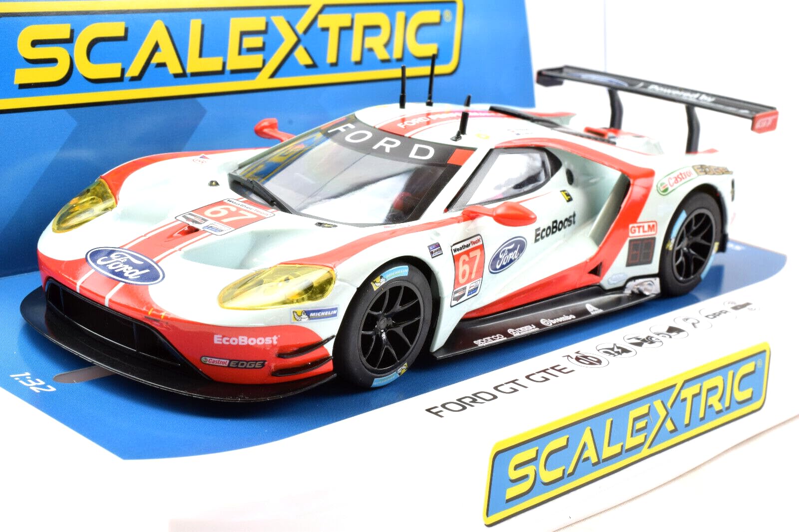 Amazon.com: Scalextric Ford GT GTE #67 1:32 Analog Slot Race Car